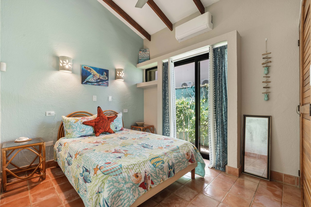 Casa El Coco | Modern Beach Retreat Steps from the Sand in Palm Beach Estates