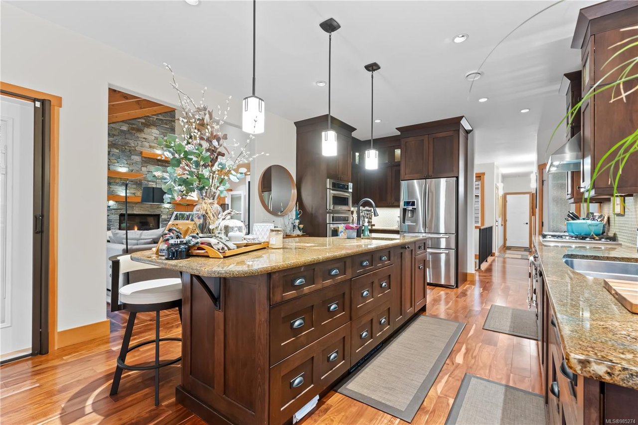760 Marine Dr