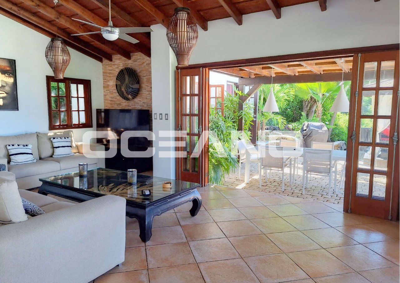 Villa 5 bedrooms with exceptional panoramic view + studio