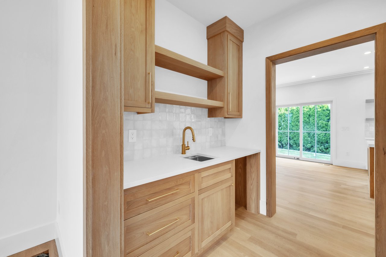 133 East Ave, Unit B 