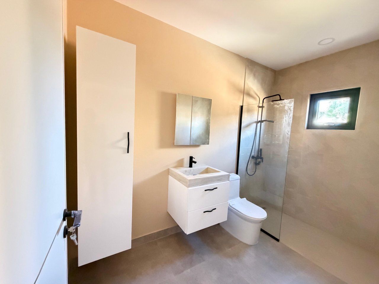 4 One-Bedroom Apartments