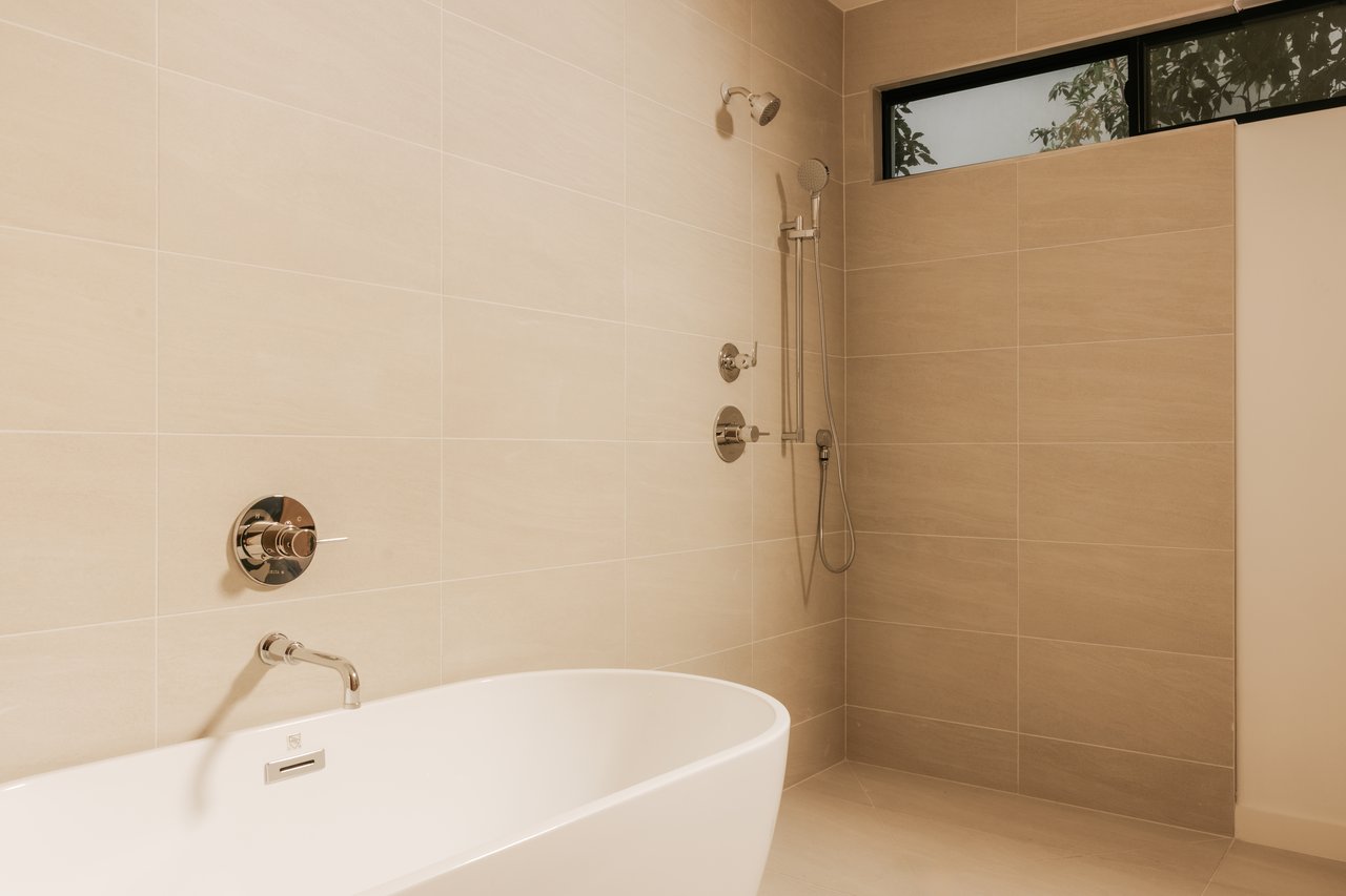 2919 Waverly Dr Unit: 103