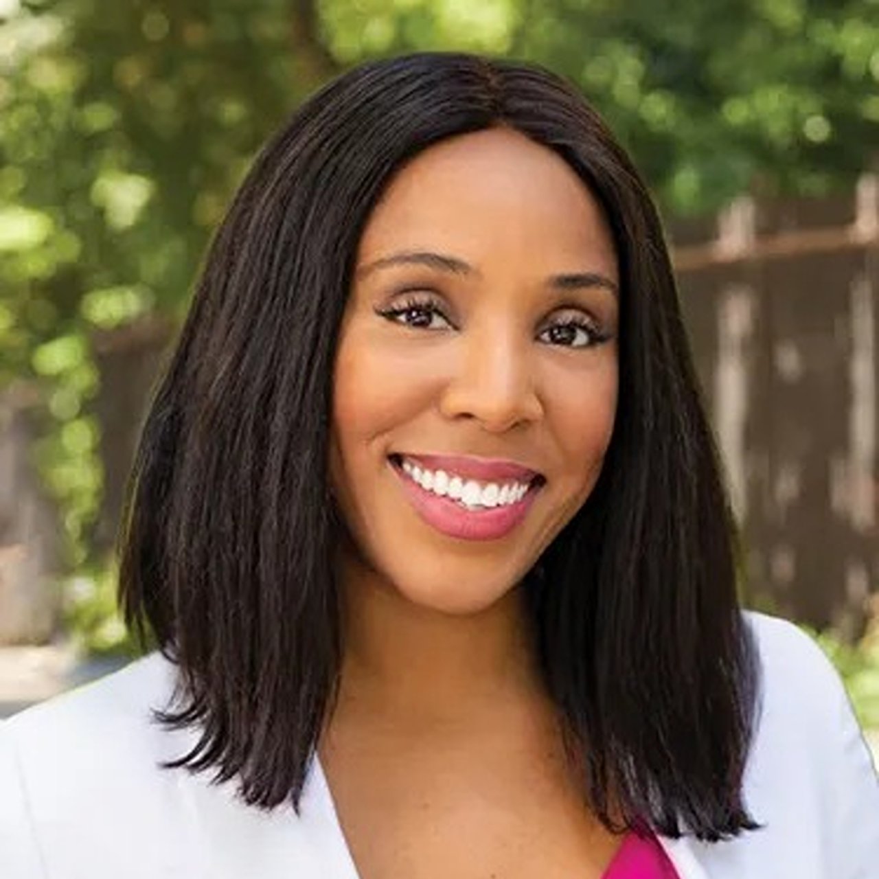 Charle Webb New York, NY Real Estate Agent Headshot