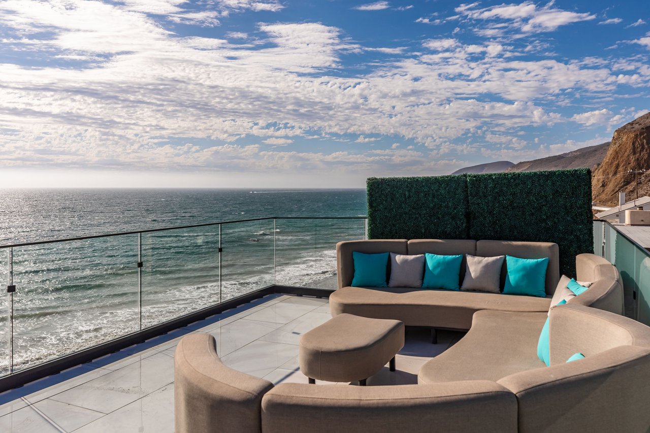 11350 Pacific Coast Hwy