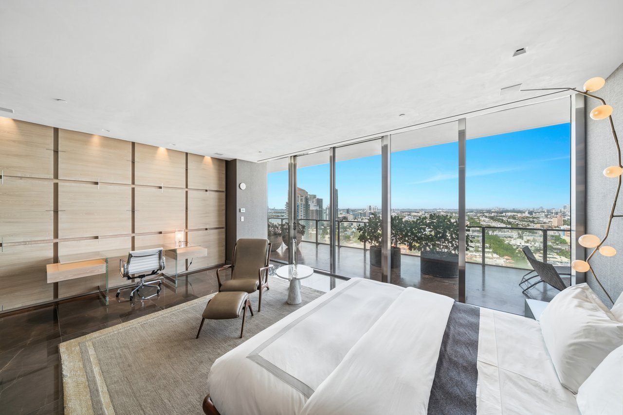 Apogee Penthouse