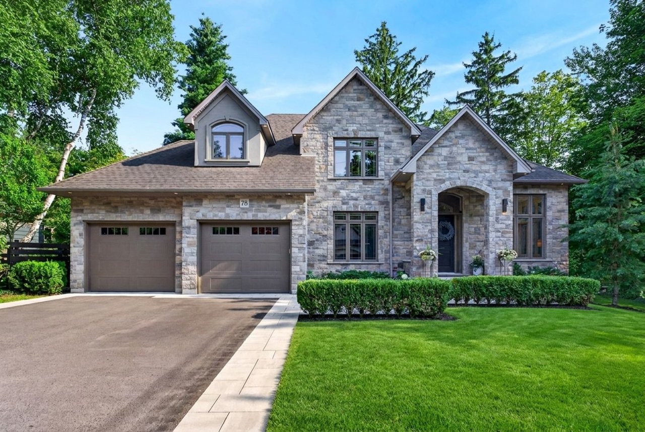 Luxury Custom Bungaloft