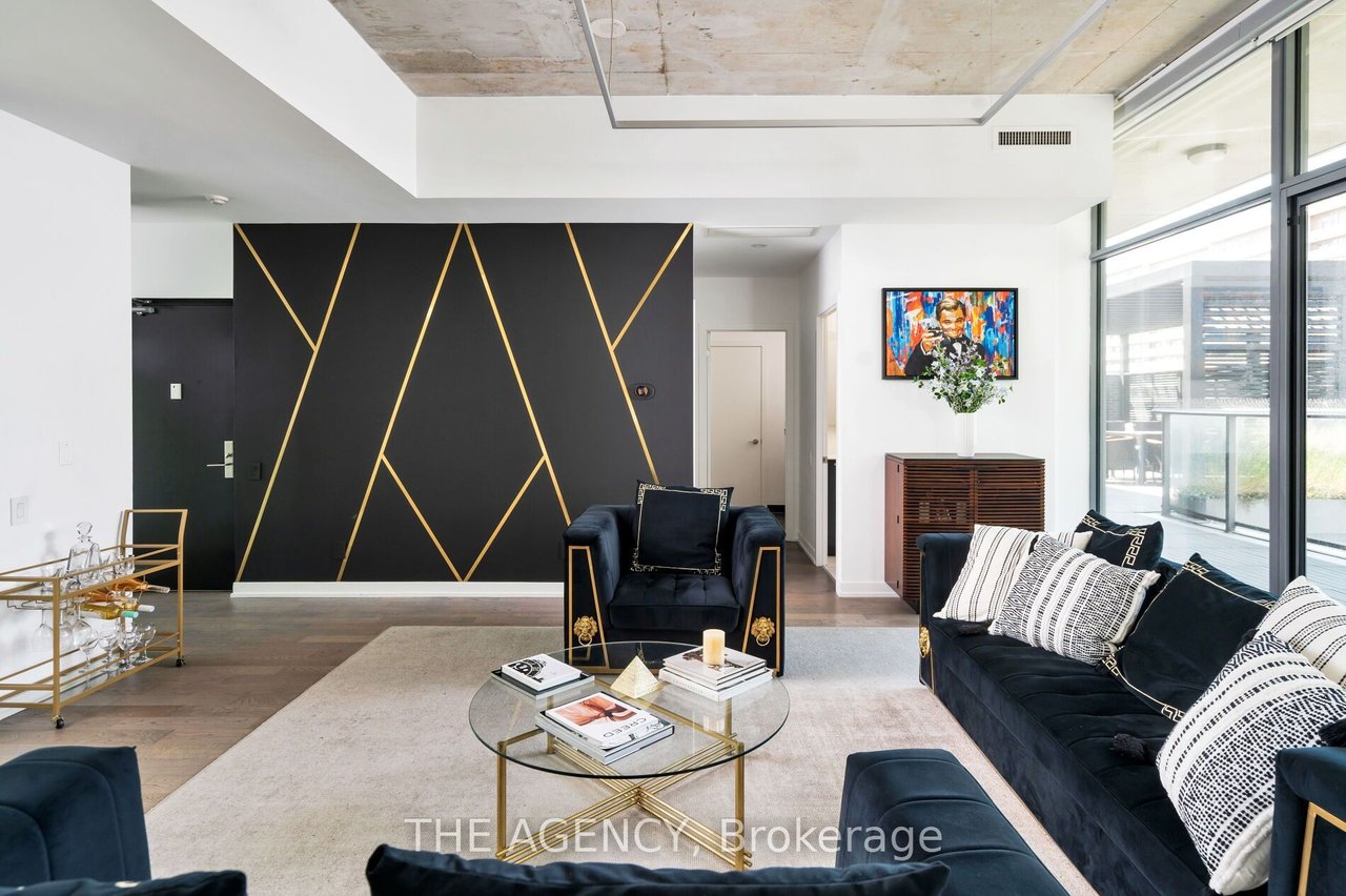 KING WEST LUXURY 