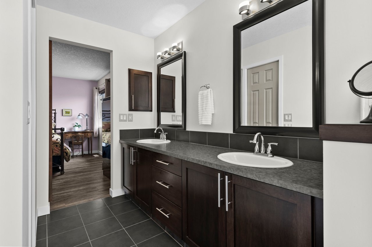 207 Royal Oak Bay NW