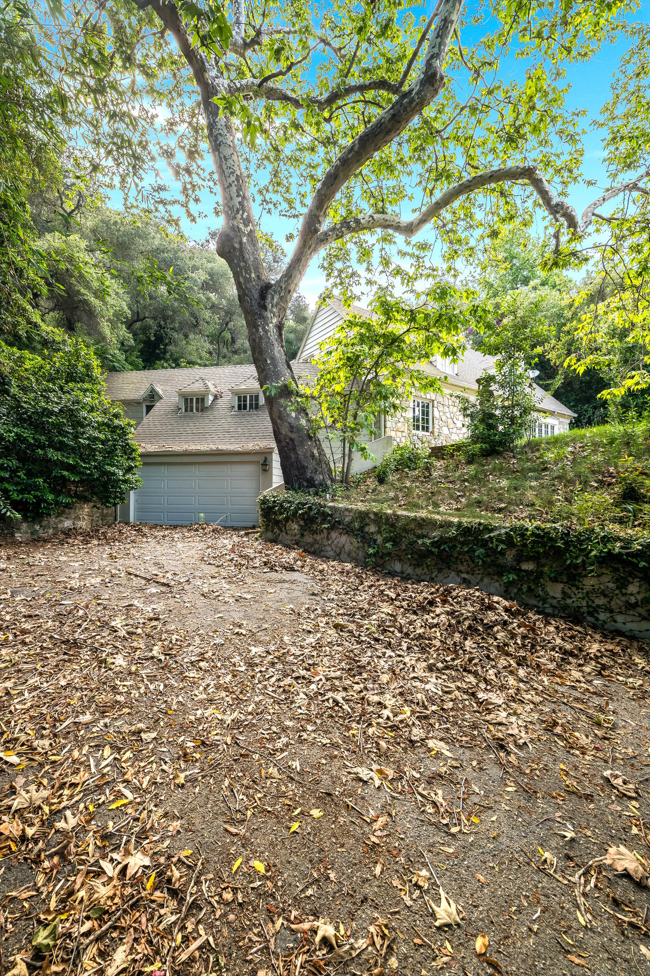 1495 Stone Canyon Rd