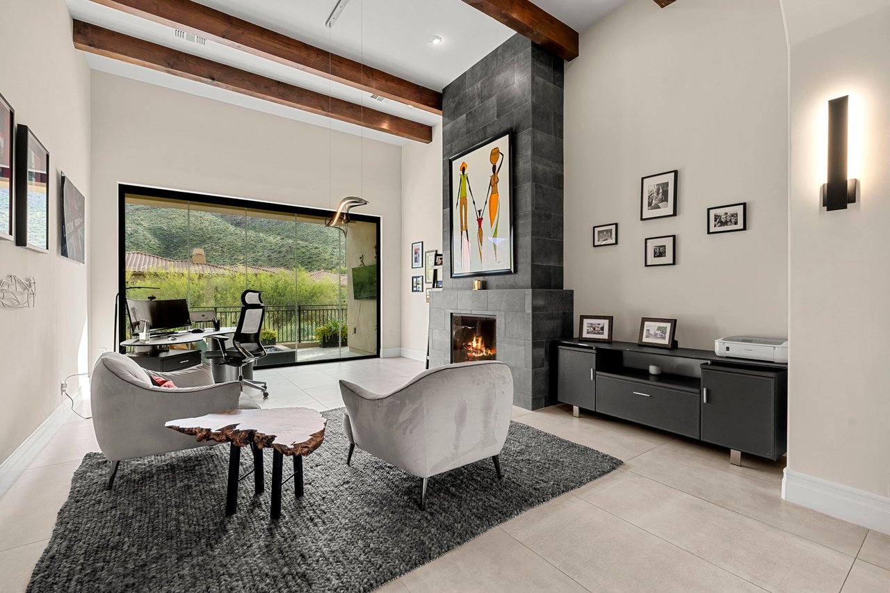 11923 E CASITAS DEL RIO Drive