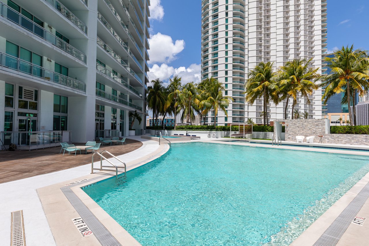 90 SW 3rd St Unit #3501 Miami 