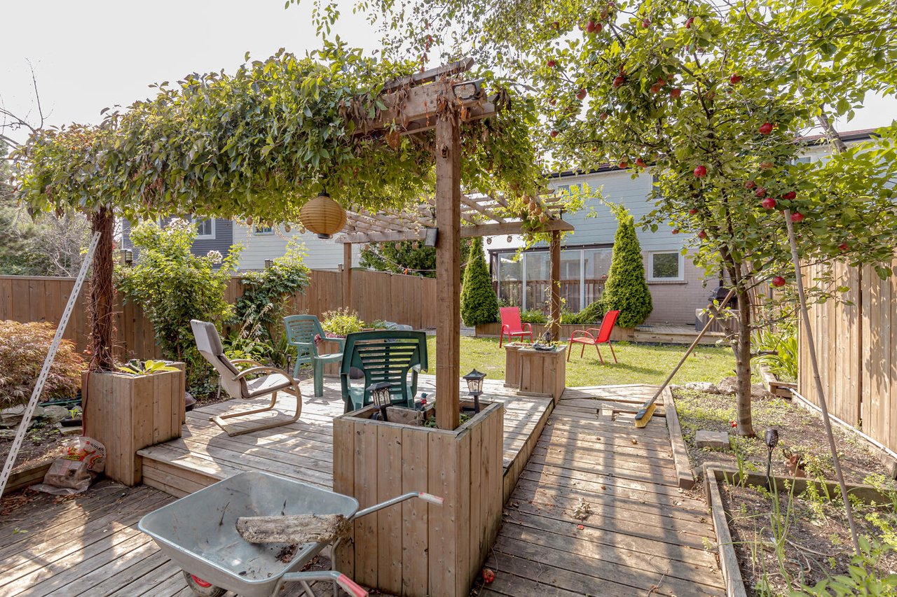 11 Glenmore Crescent