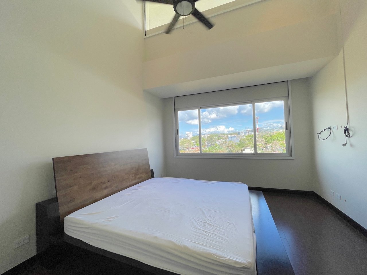 Contemporary High Ceiling Condo, Escazu, San Jose
