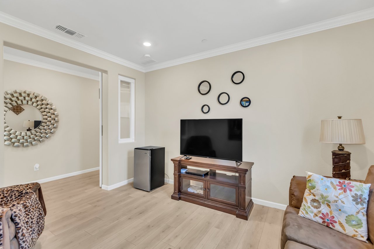 401 Confederation Court