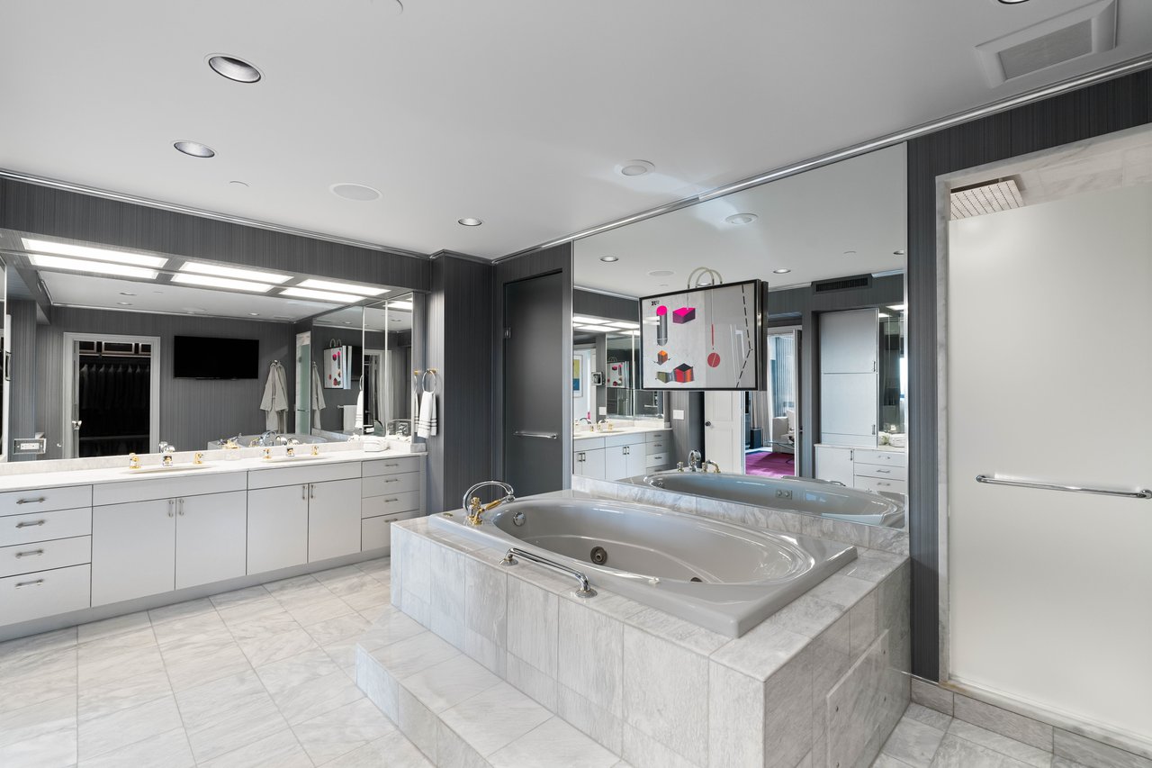 2660 Peachtree Road #24CD