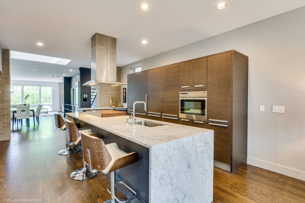 2323 West Erie | $1,175,000