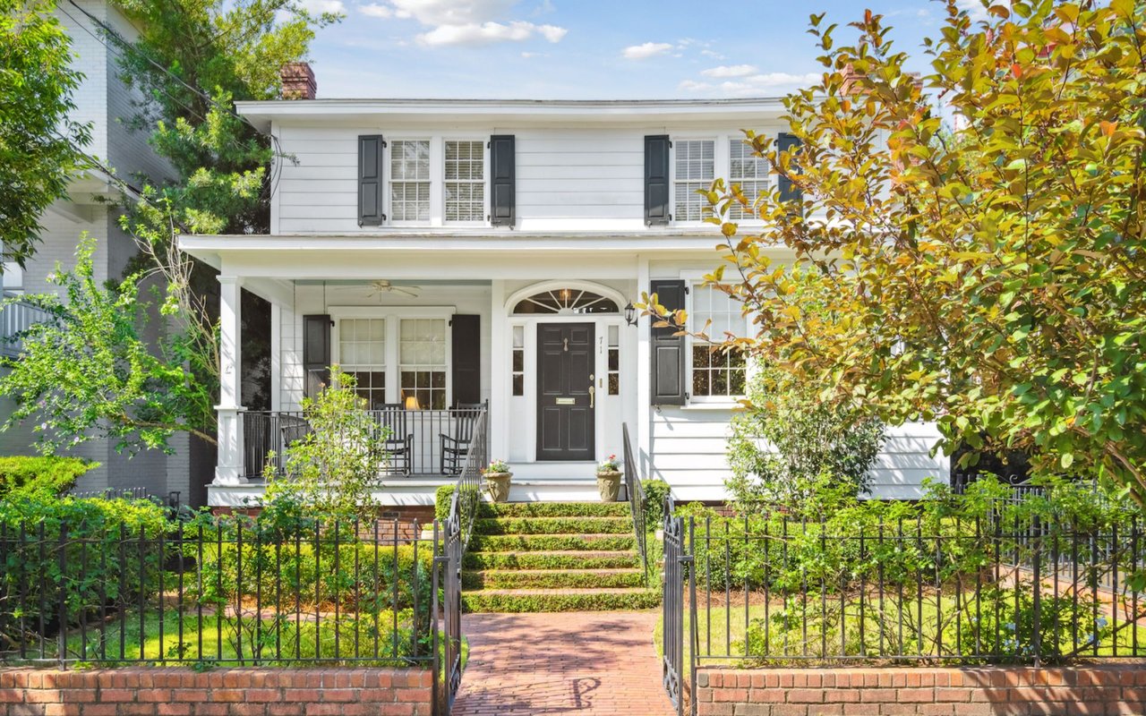 Beautiful South of Broad Home – 71 Gibbes Street