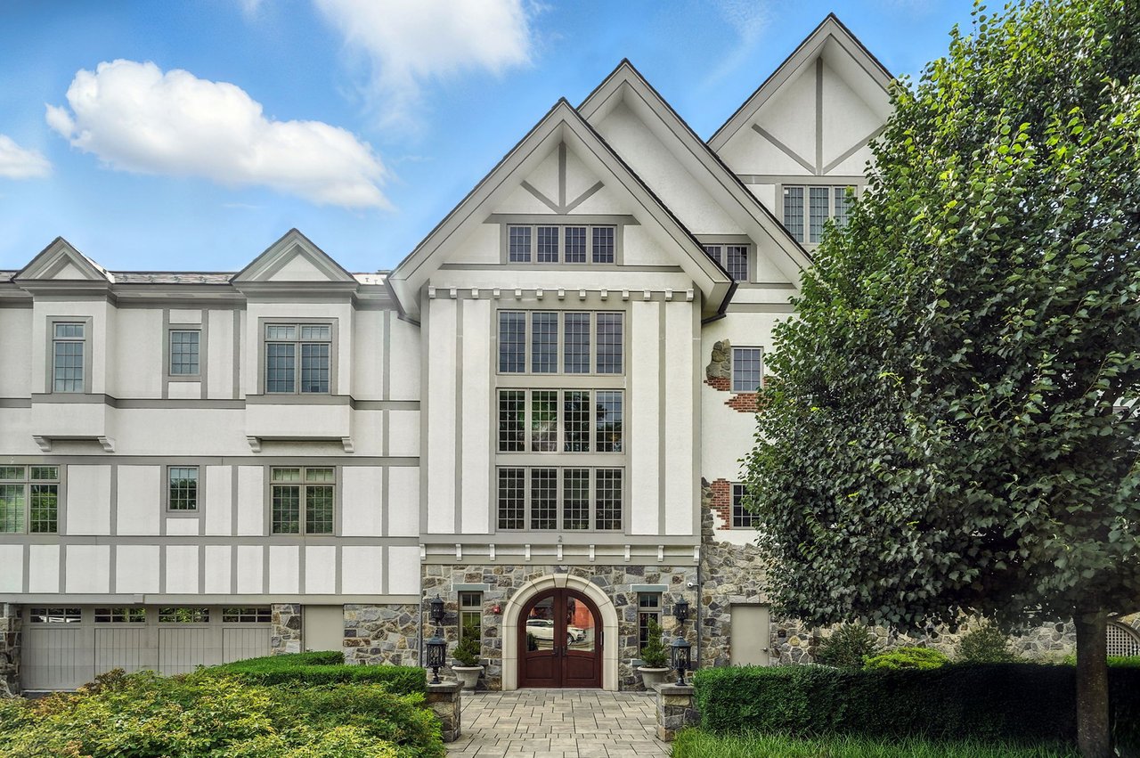 2 Weaver Street, Unit 9