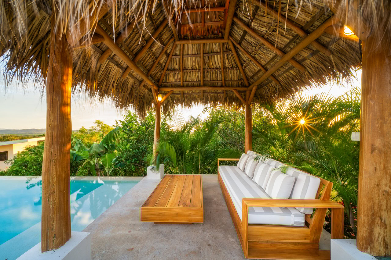 Casa Salinas – 3 beds ocean view home in playa grande