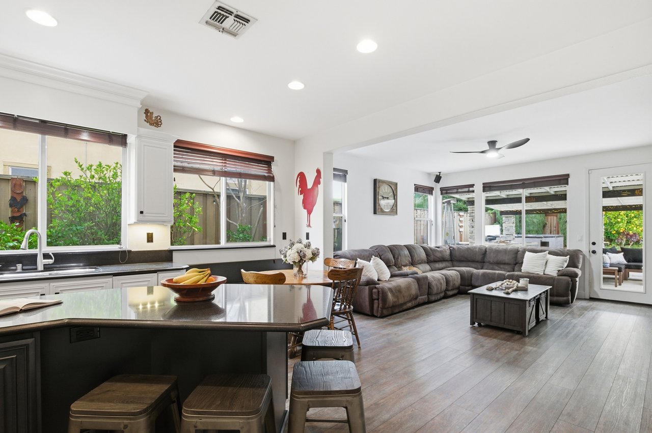 670 Hubbs Court, Benicia 