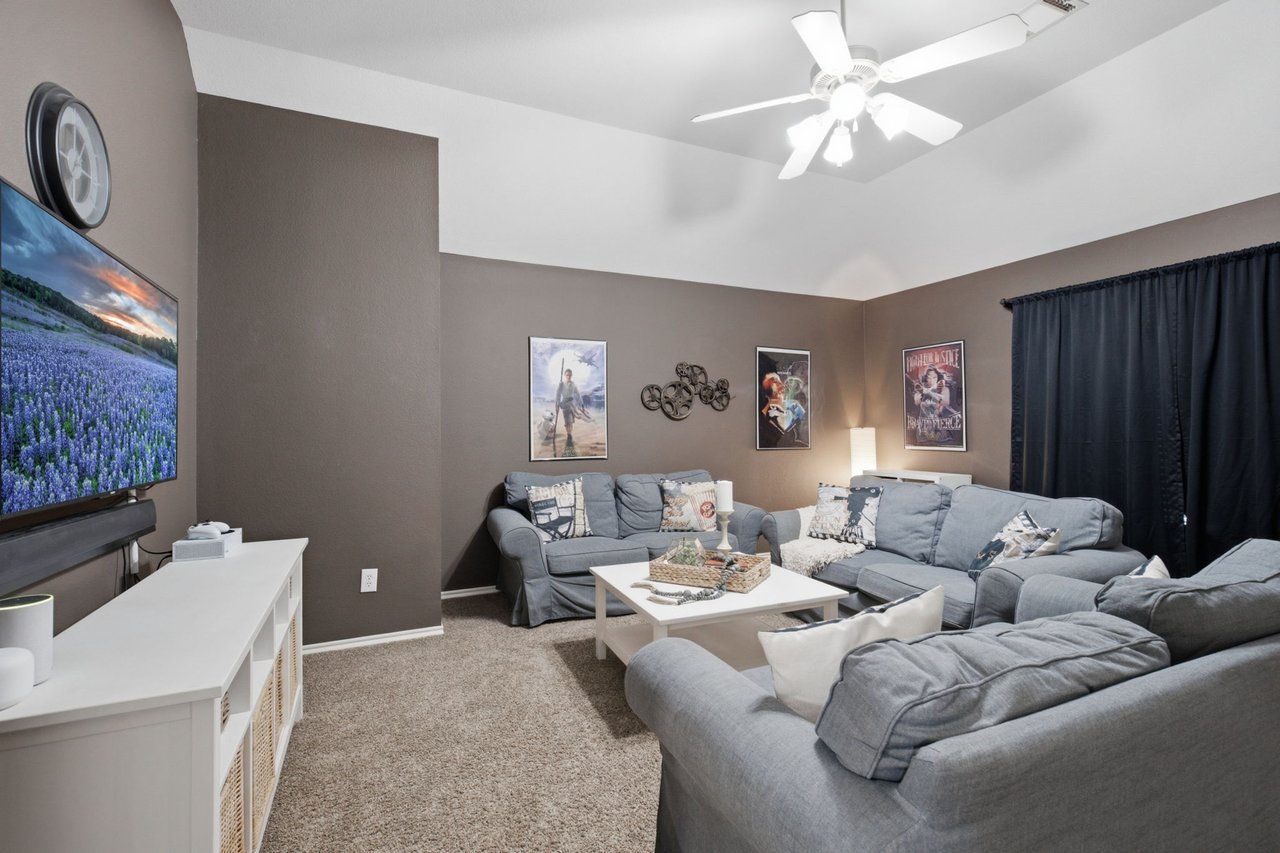7005 Royal Glen Trail