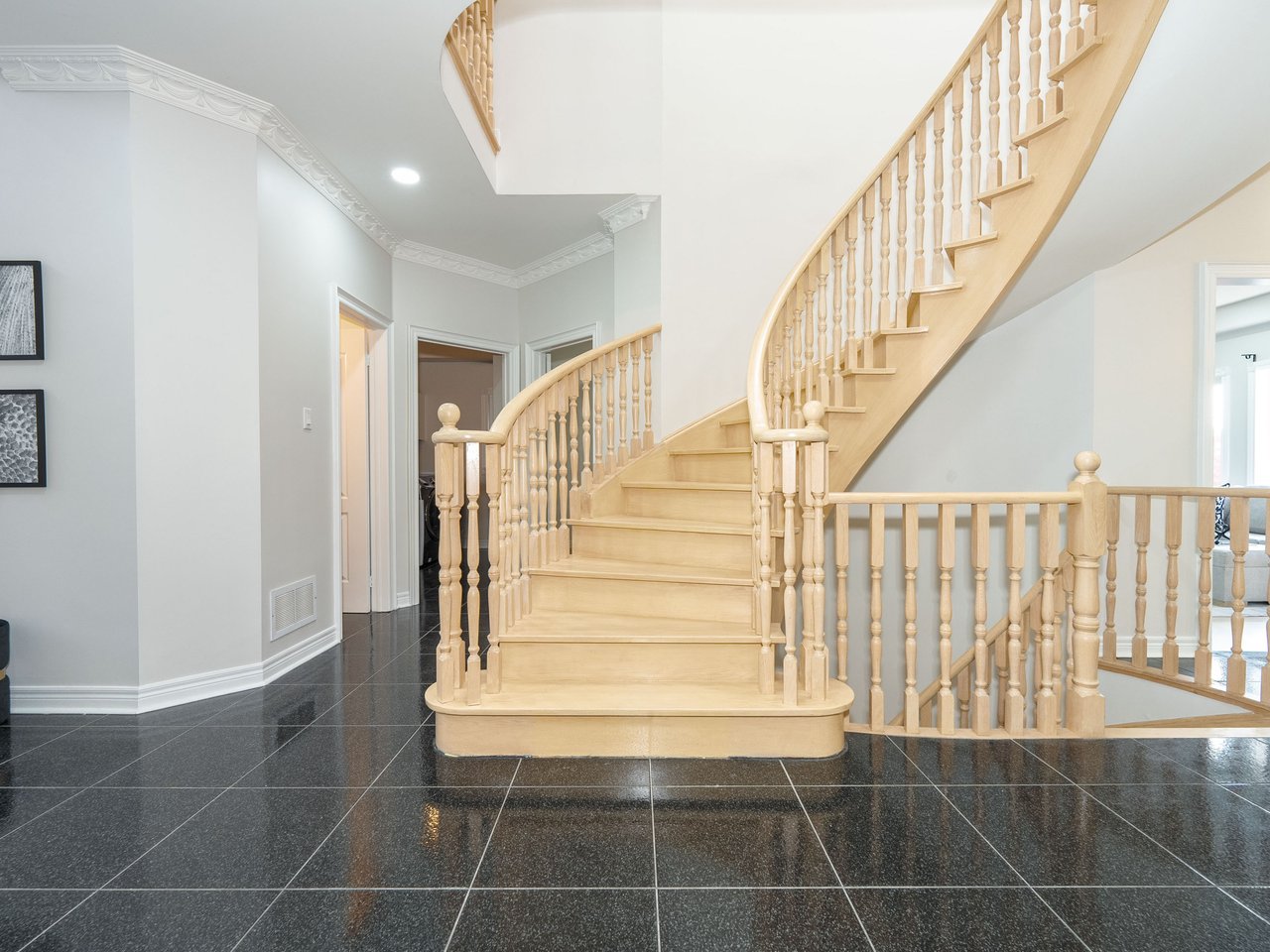 77 Kevi Crescent