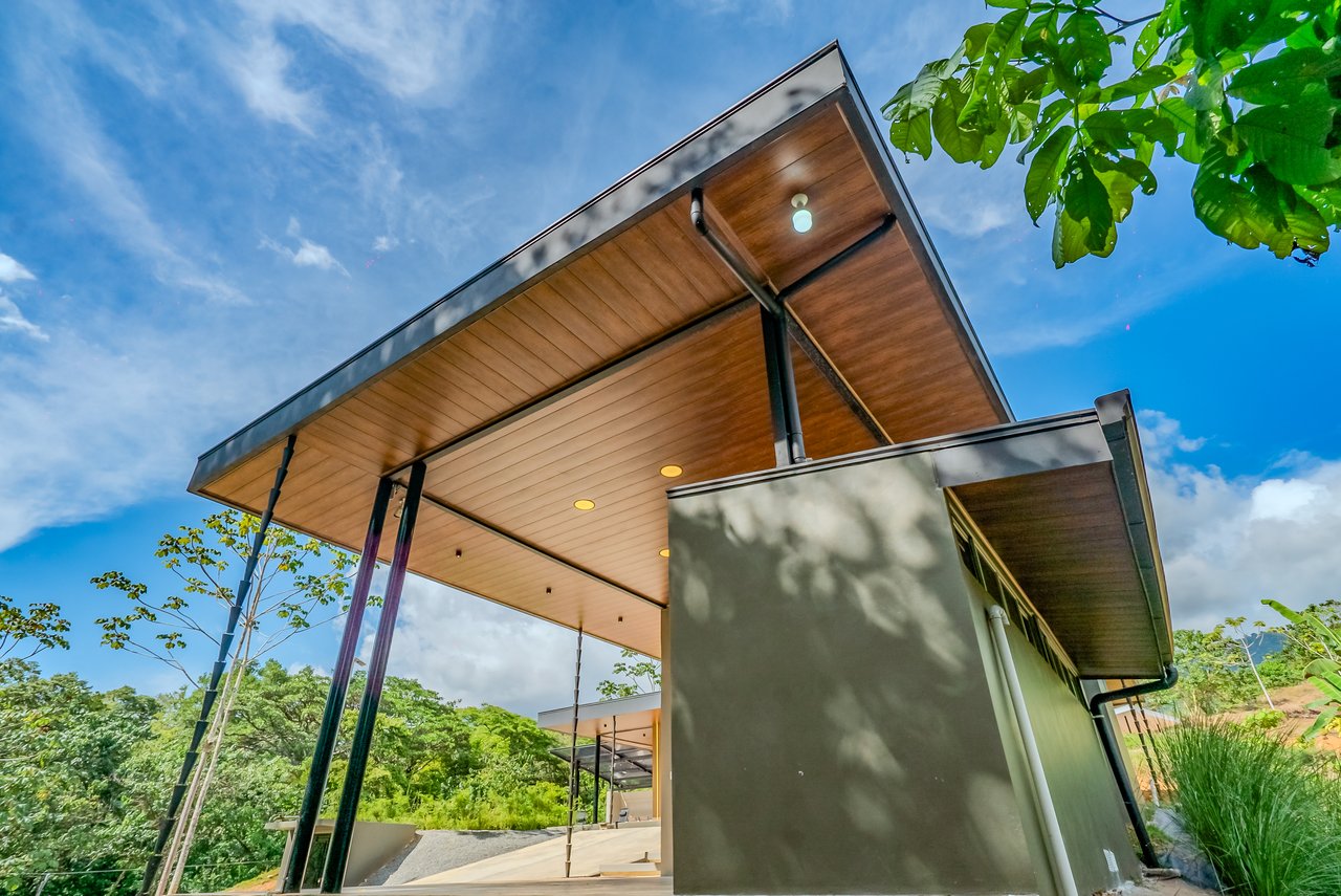 Brand New Tropical Jungle Home in Ojochal