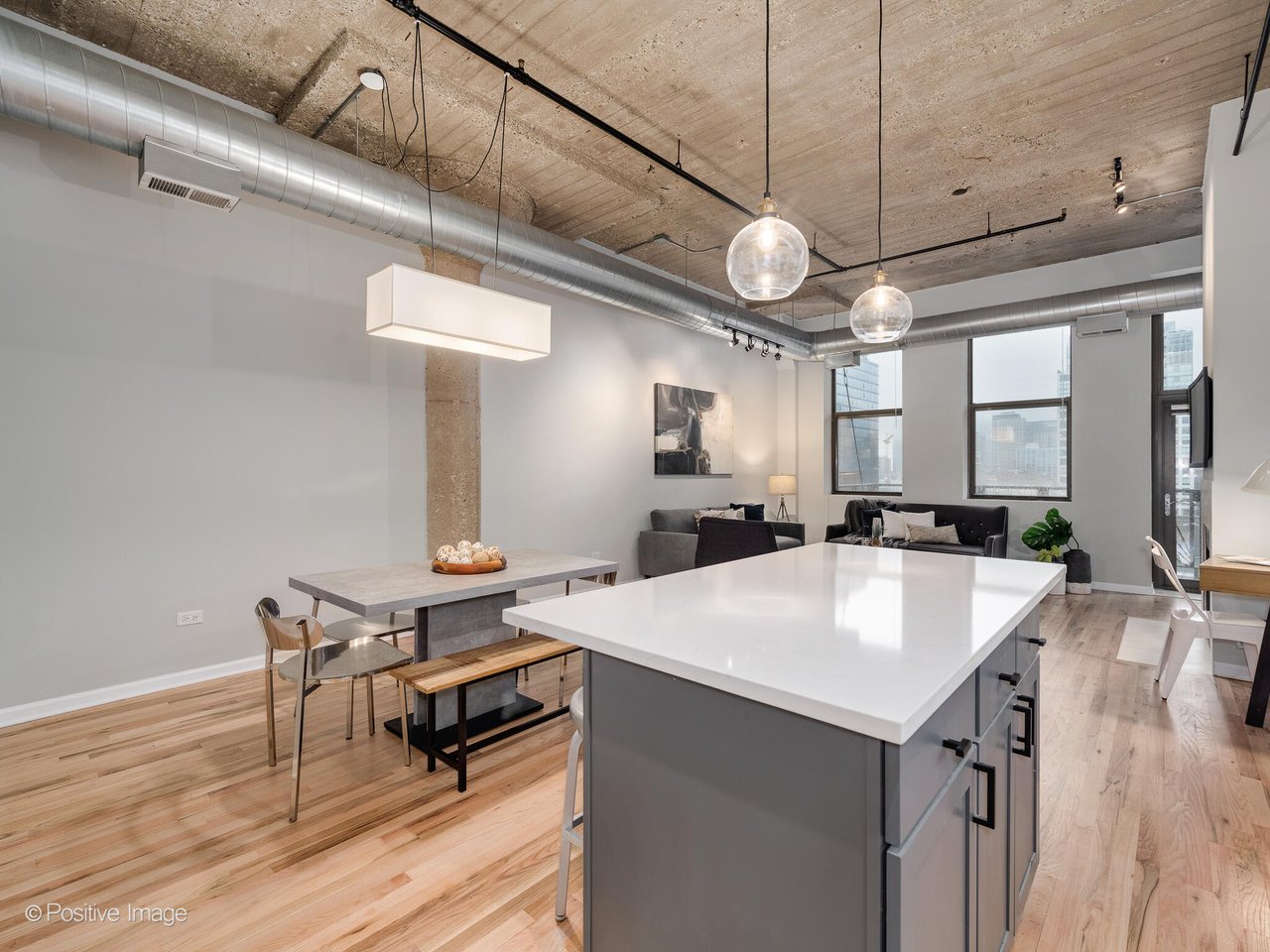 758 N Larrabee St Unit 717