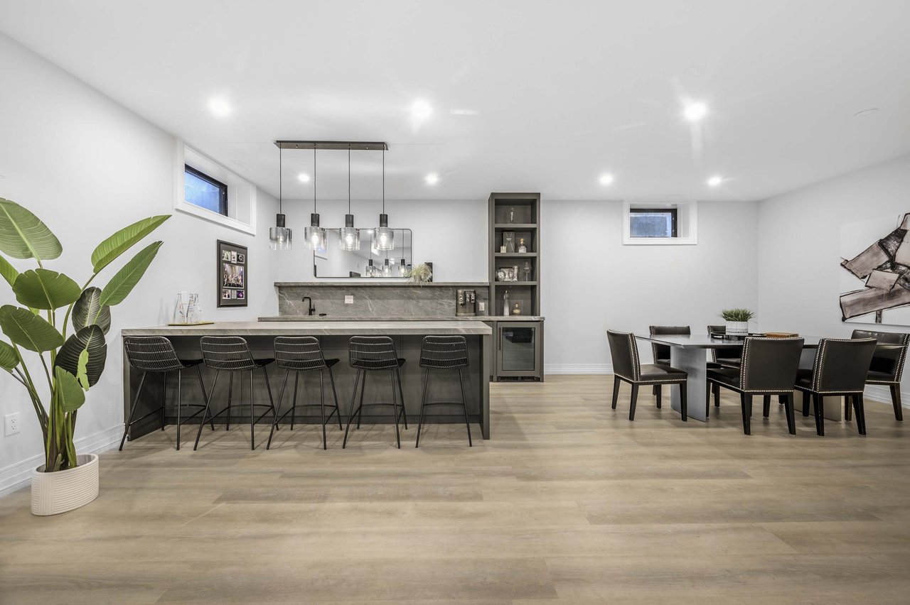 8 Manor Haven Rd 