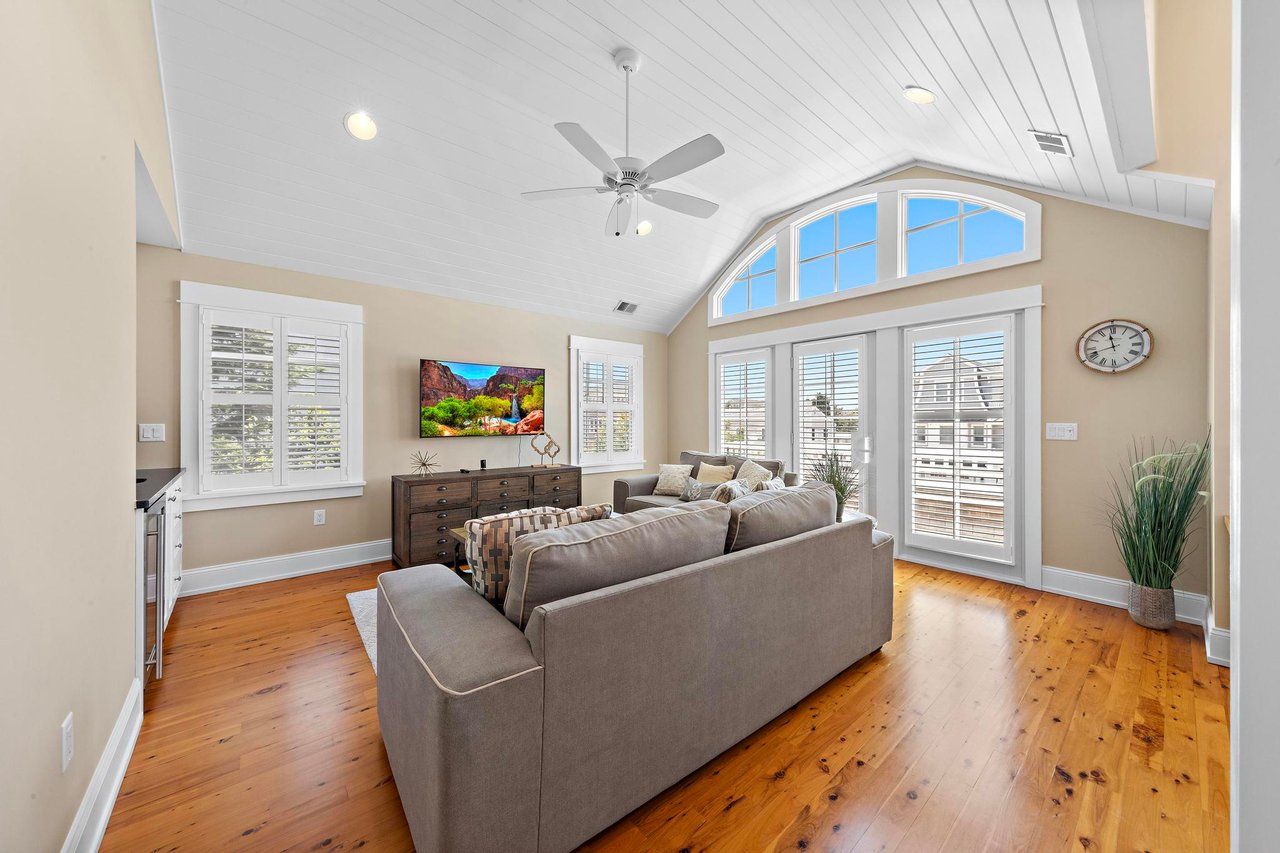 217 Fairview Ave, Beach Haven