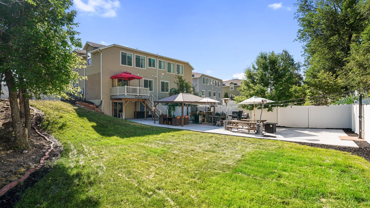 4475 S Lochnivar