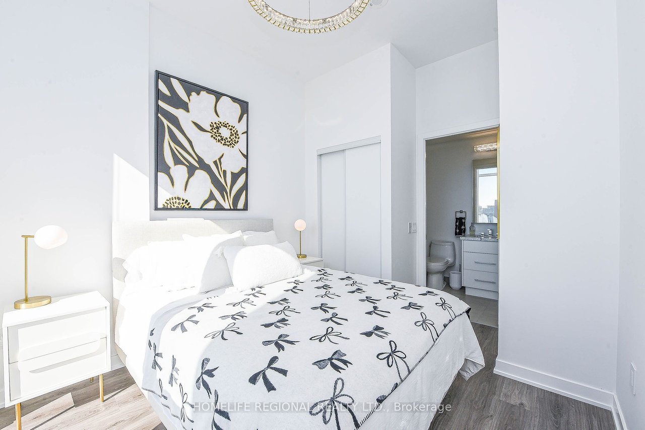 WEST CONDOS PENTHOUSE 