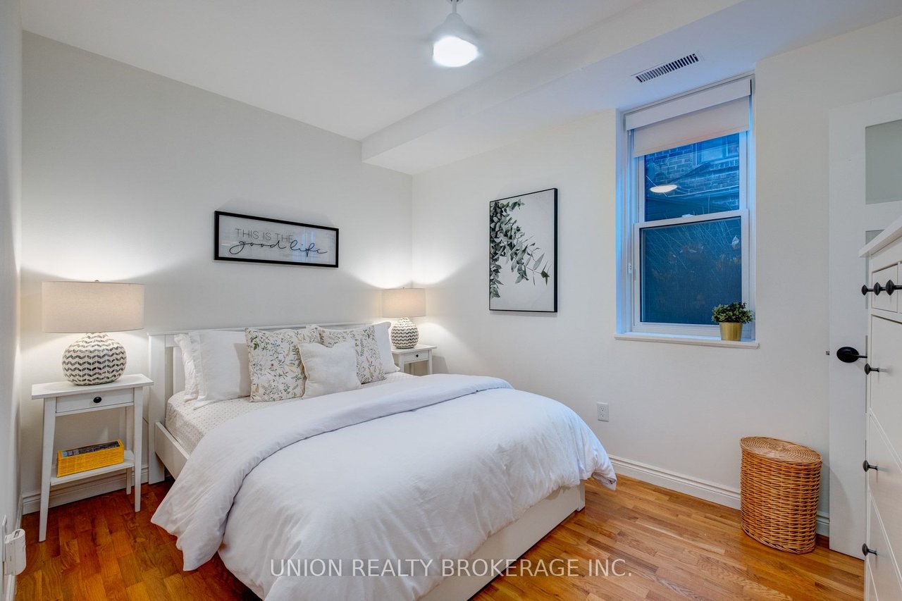 15 Glen Manor Dr, Ste 101 & 5