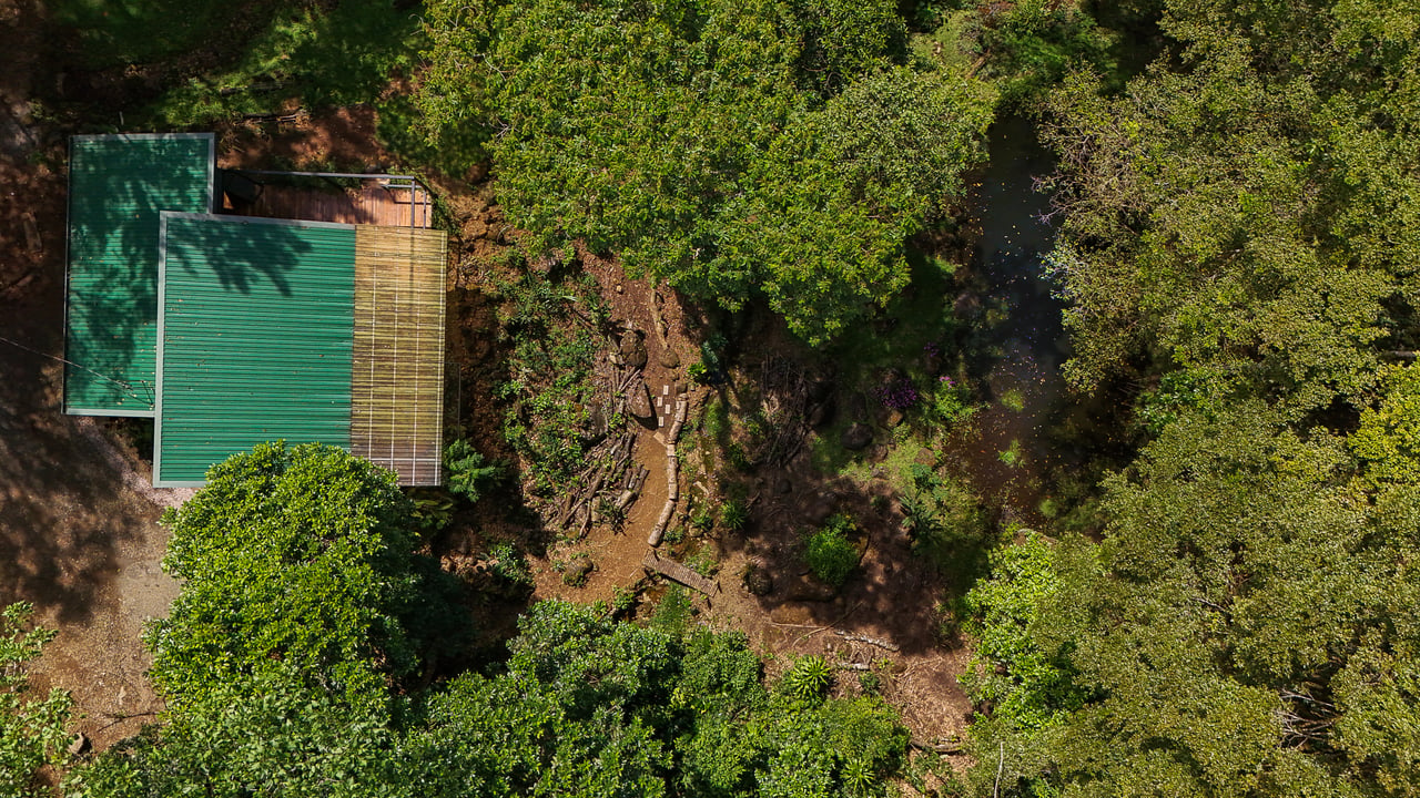 Costa Rica Mountain Retreat – 1.8 ha with Luxury Cabin, Private Lake & Riverfront