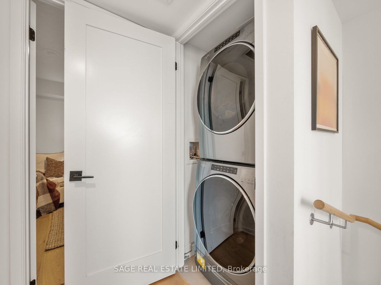 THE CARVALO ON COLLEGE PENTHOUSE