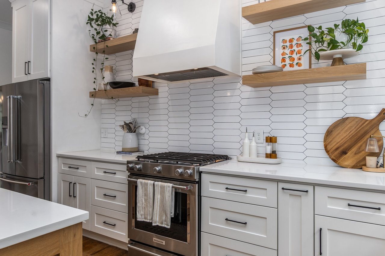 1273 Bernadette Lane NE