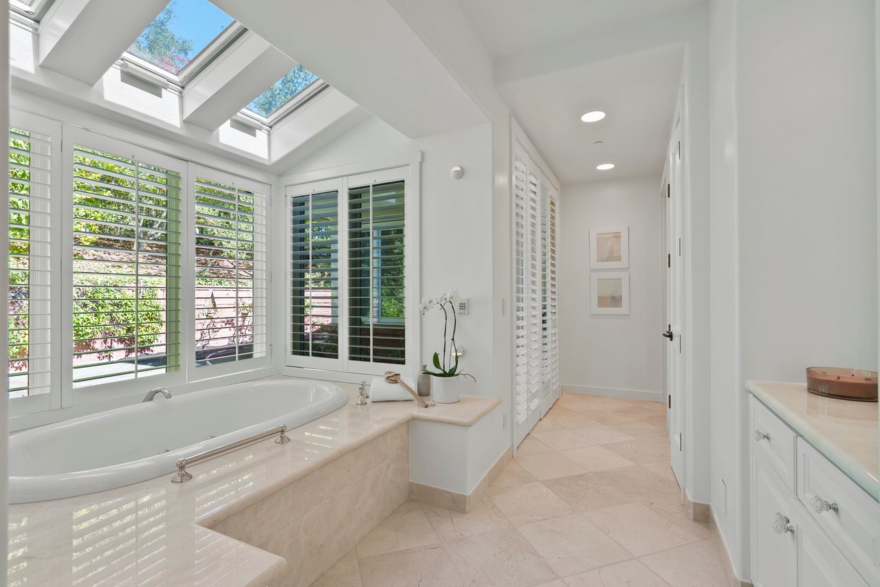 15 Orinda View