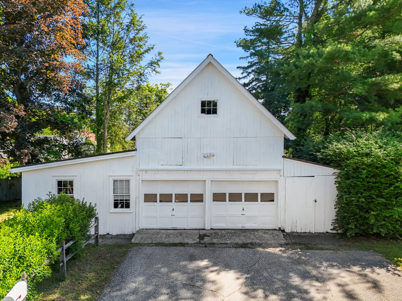 453 Old Post Road