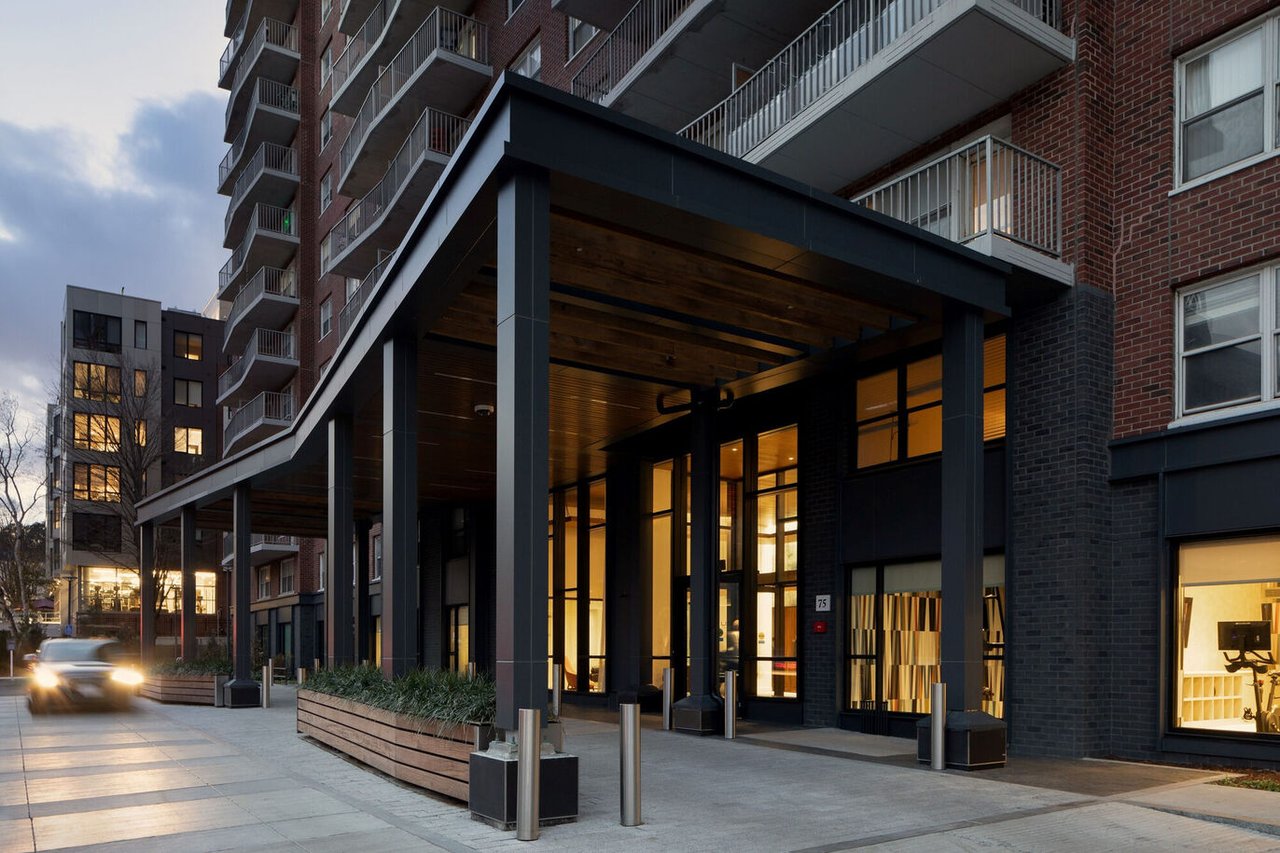 75 Saint Alphonsus St., #1110