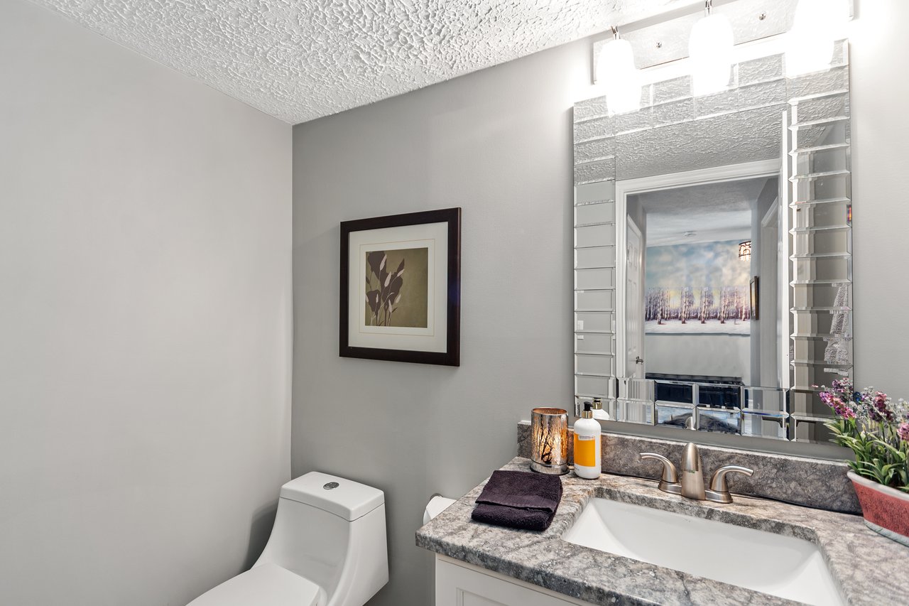 8 Beck Blvd #10, Penetanguishene