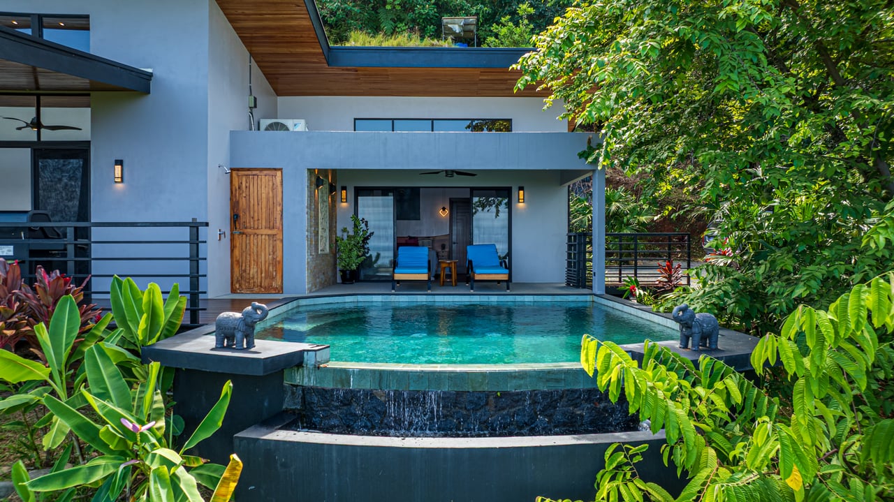 Casa Markissa – Luxury Oceanview Villa with Proven Rental Income.