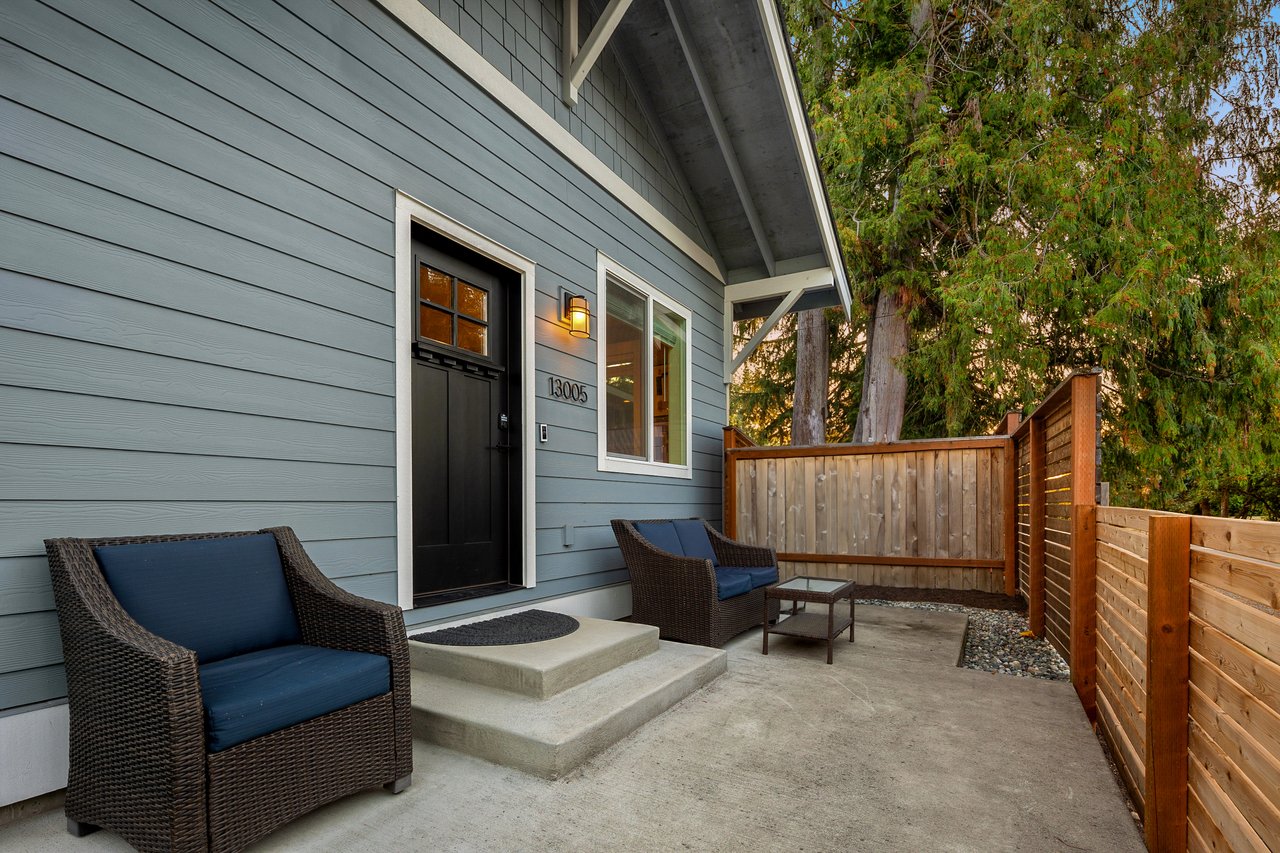 13005 NE 73rd Street Unit: 2