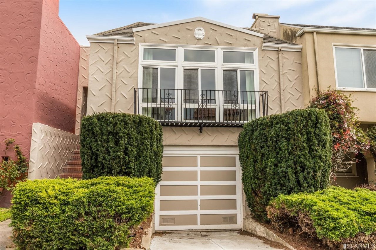 47 Gaviota Way