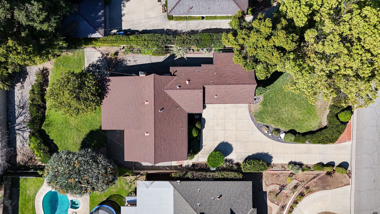 617 N Vista Bonita Avenue