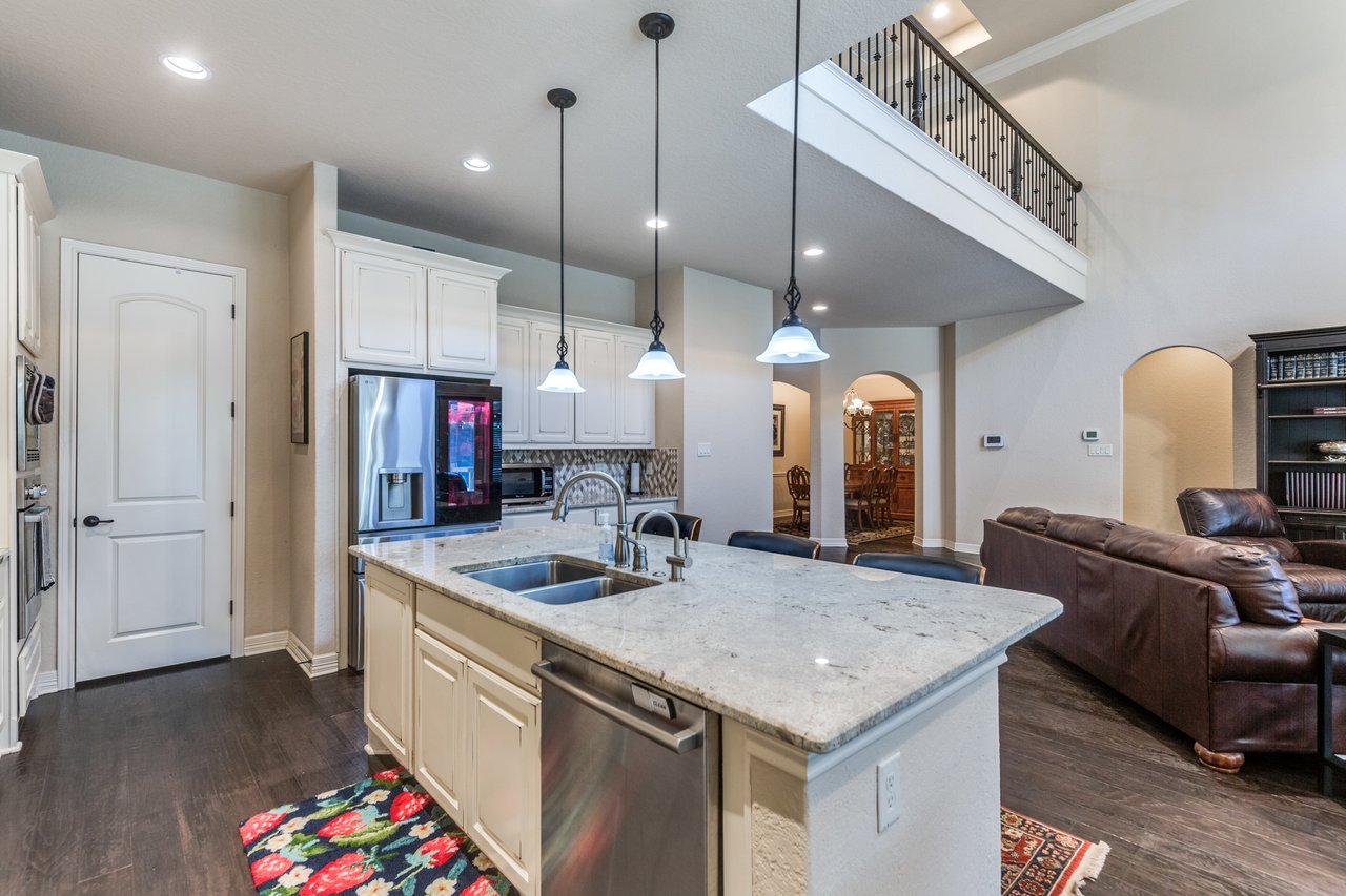 2319 Dunmore Hill