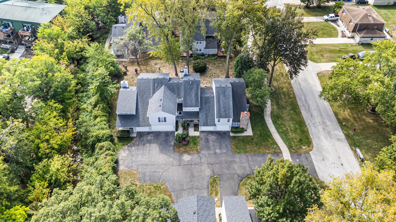 1953 Charles Ln