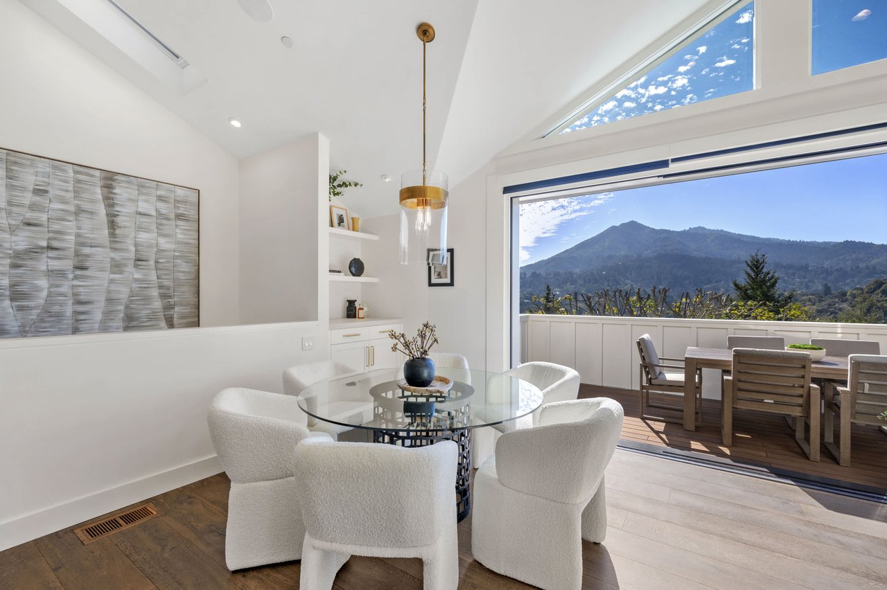 Exceptional Contemporary Renovation