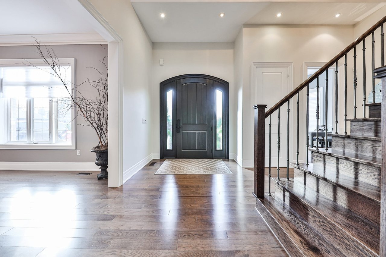 363 Seaton Drive, Oakville