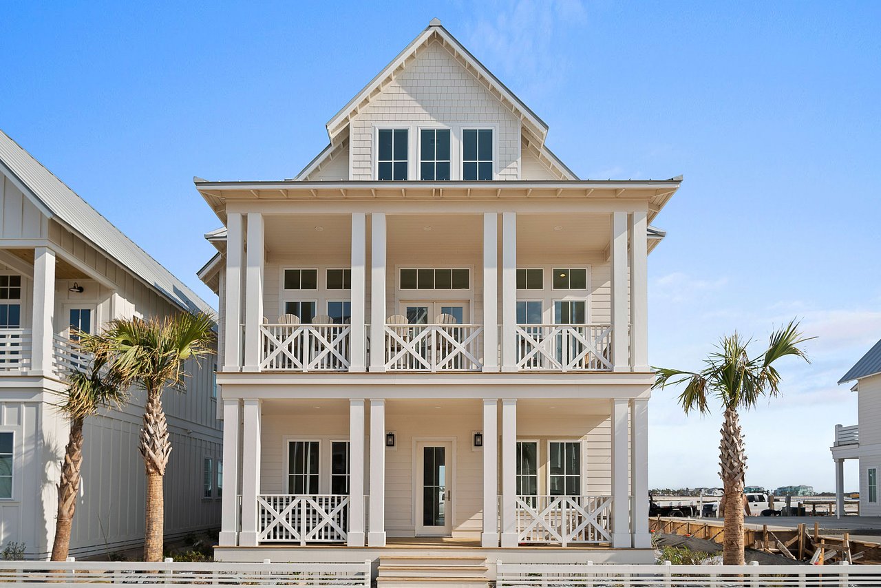 Barefoot Lane ~ Custom Residence