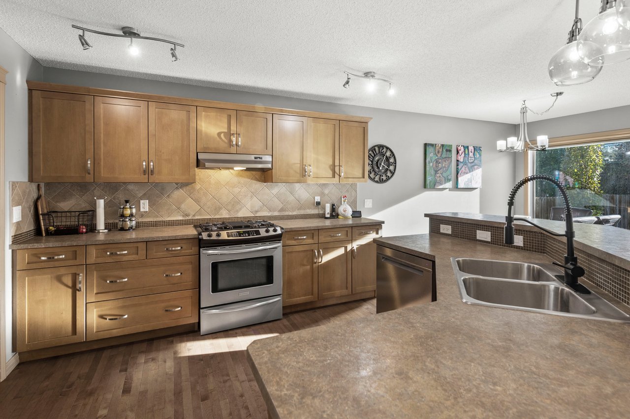 25 Tuscany Summit Terrace NW